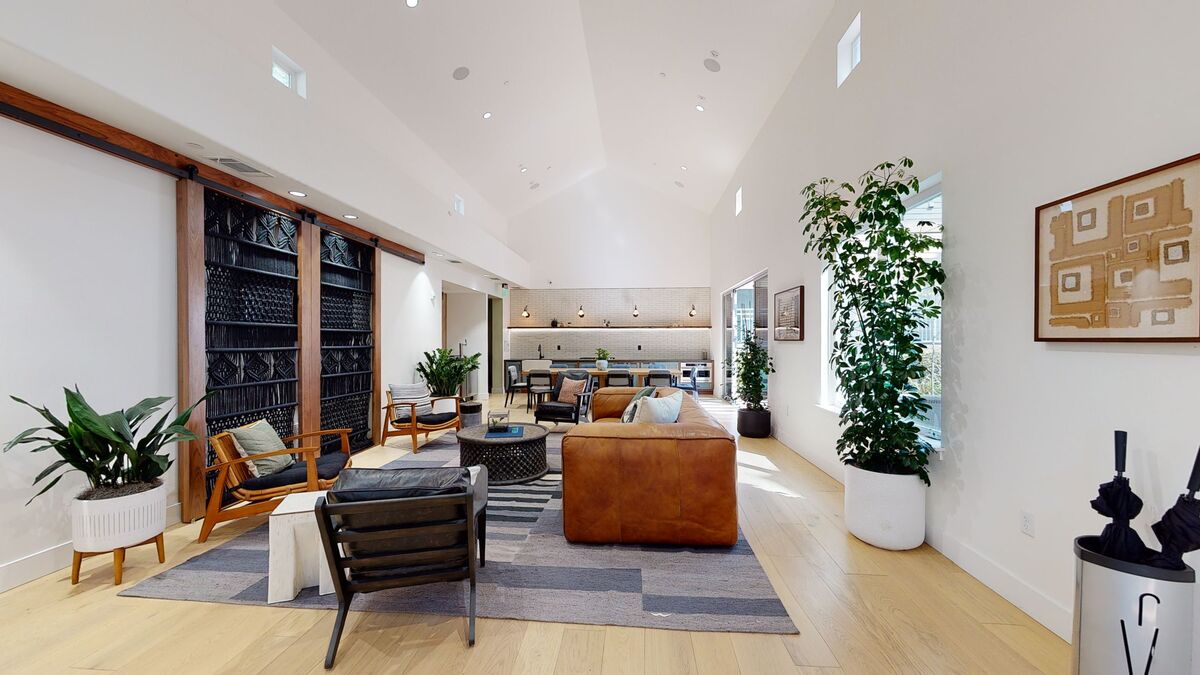 Kensington Place 3 of 6
