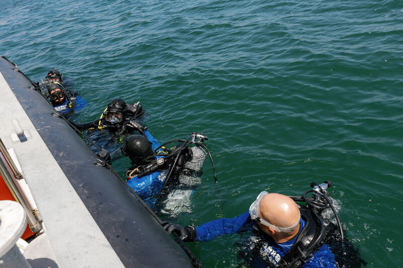 Click here to see all Maritime images